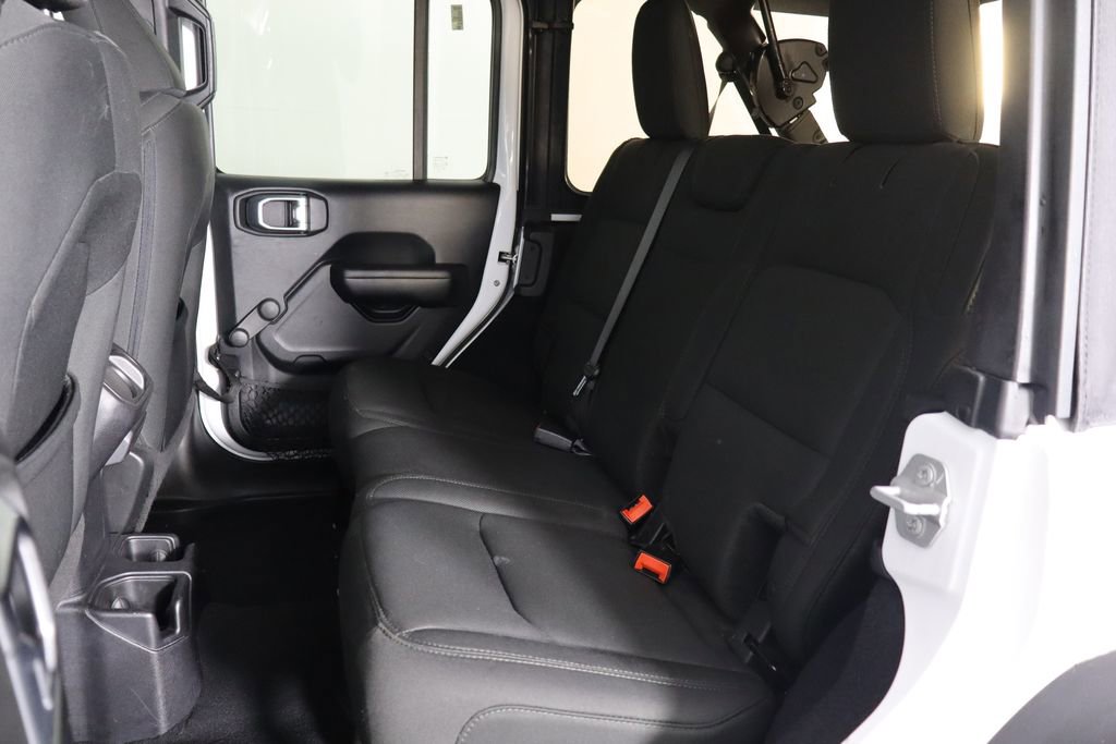 Used 2018 Jeep Wrangler Unlimited Sport image 17