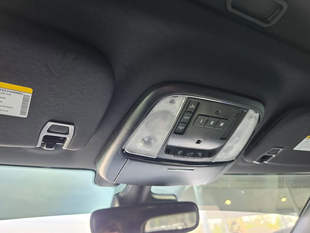 Used 2024 Dodge Durango R/T image 30