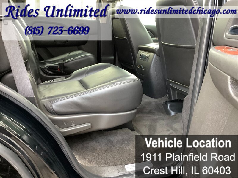 Used 2011 Chevrolet Tahoe LTZ AWD/4WD image 30