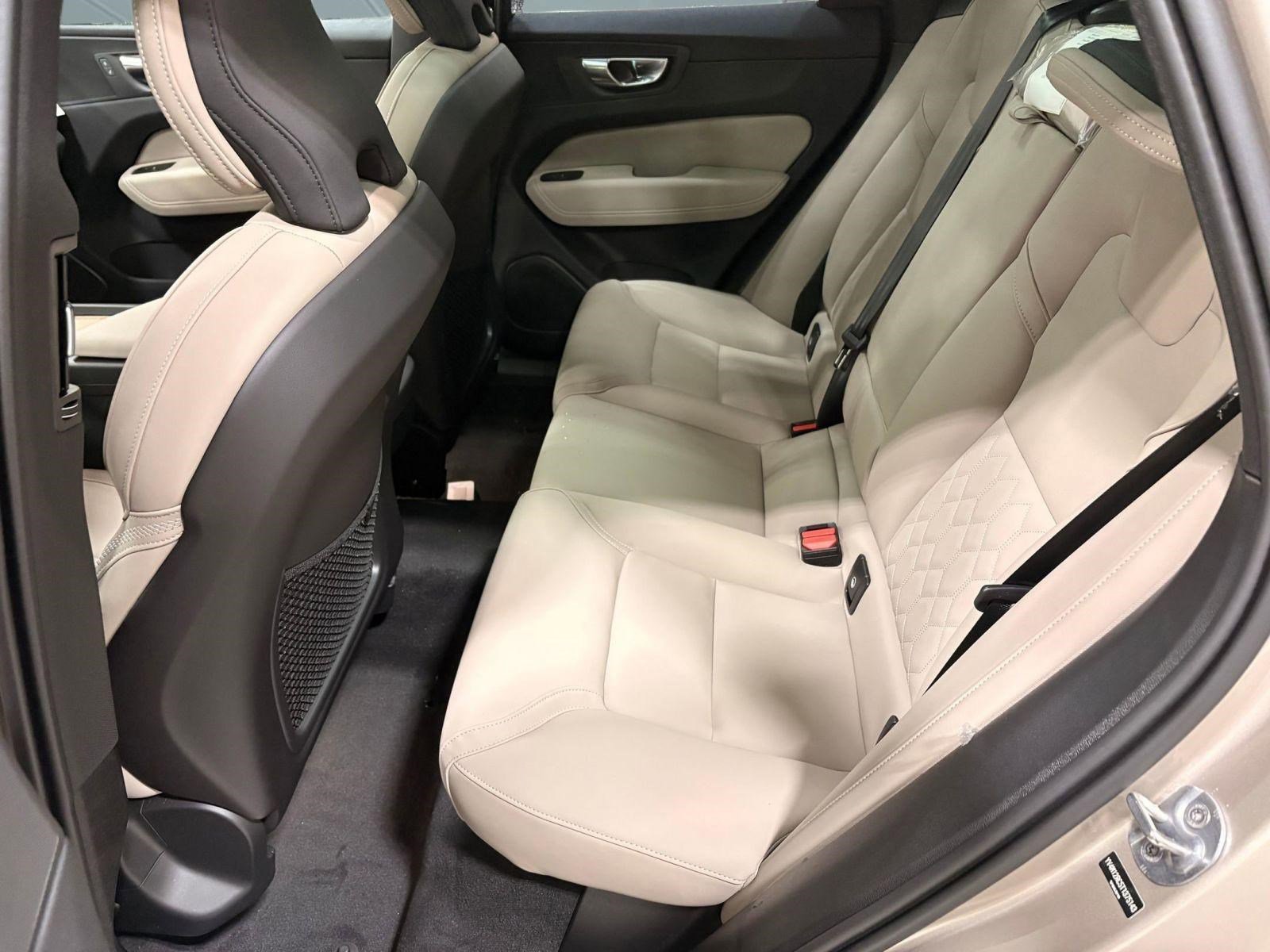 Certified 2026 Volvo XC60 B5 Plus w/ Protection Package Premier image 15