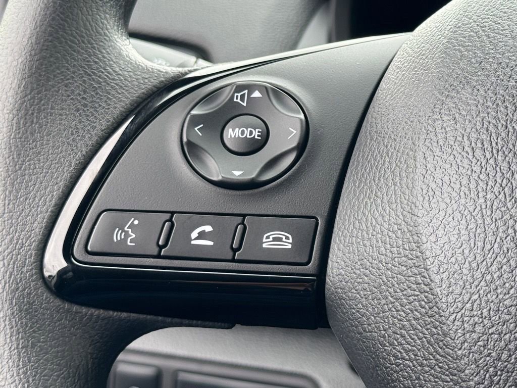 Used 2024 Mitsubishi Eclipse Cross LE image 17