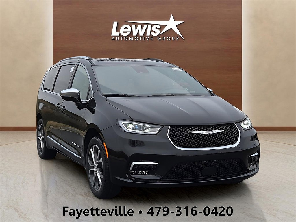 New 2026 Chrysler Pacifica Pinnacle