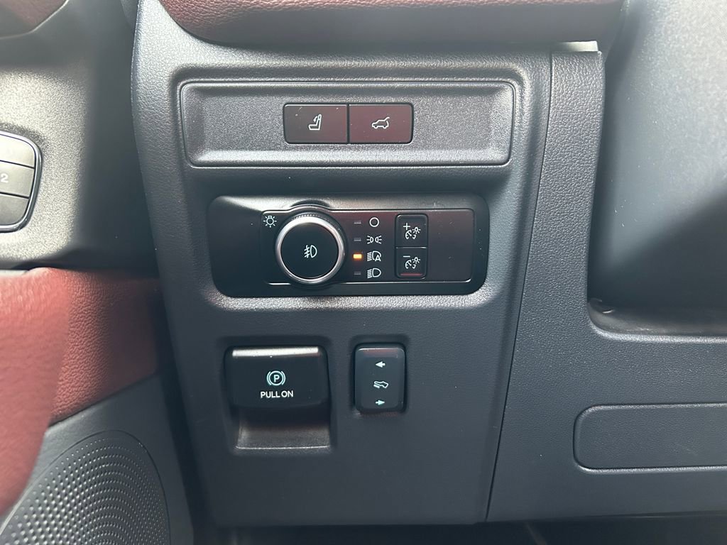 Used 2024 Ford Expedition Max Limited image 23