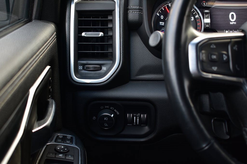 Used 2024 RAM 3500 Laramie w/ Night Edition image 40