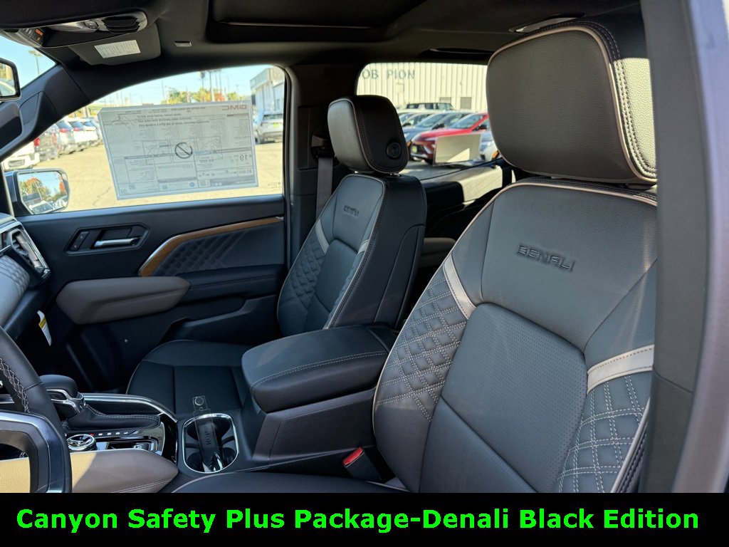 New 2026 GMC Canyon Denali w/ LPO, Denali Black Edition image 11