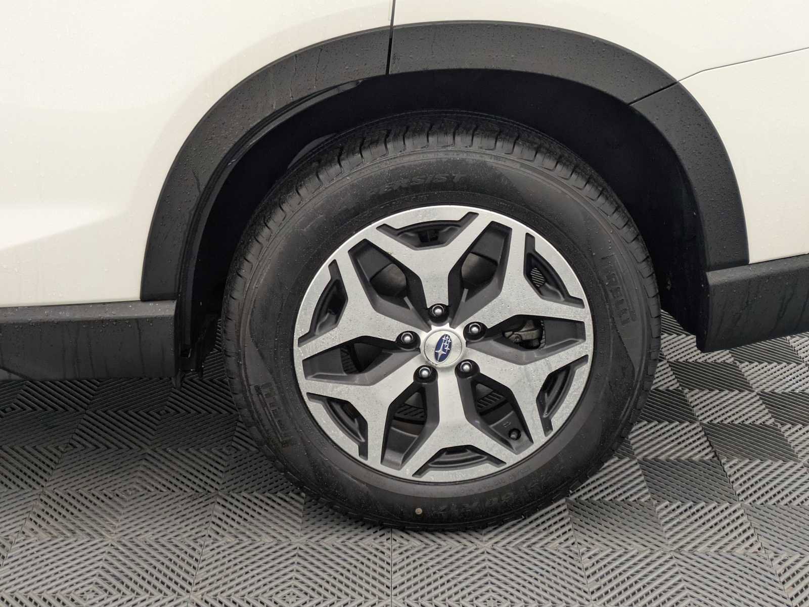 Used 2024 Subaru Forester Premium image 14