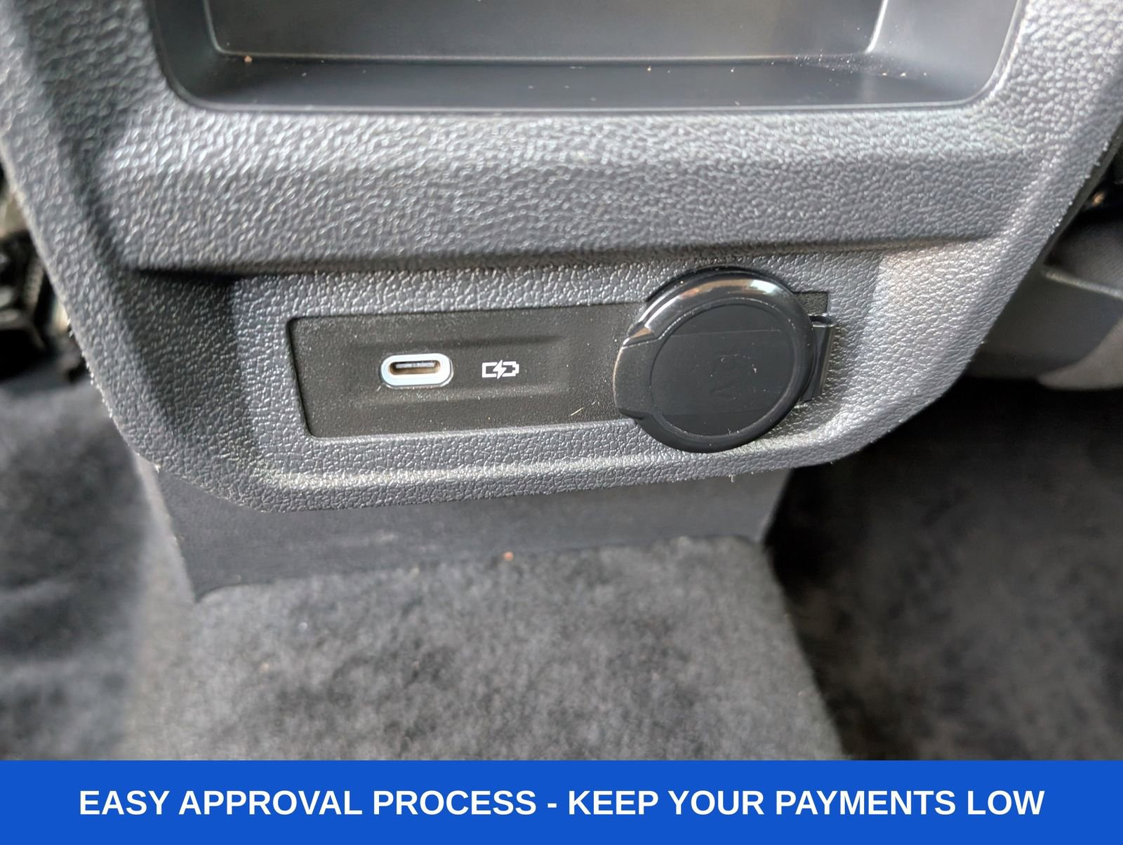 Used 2024 Volkswagen Tiguan SE image 18