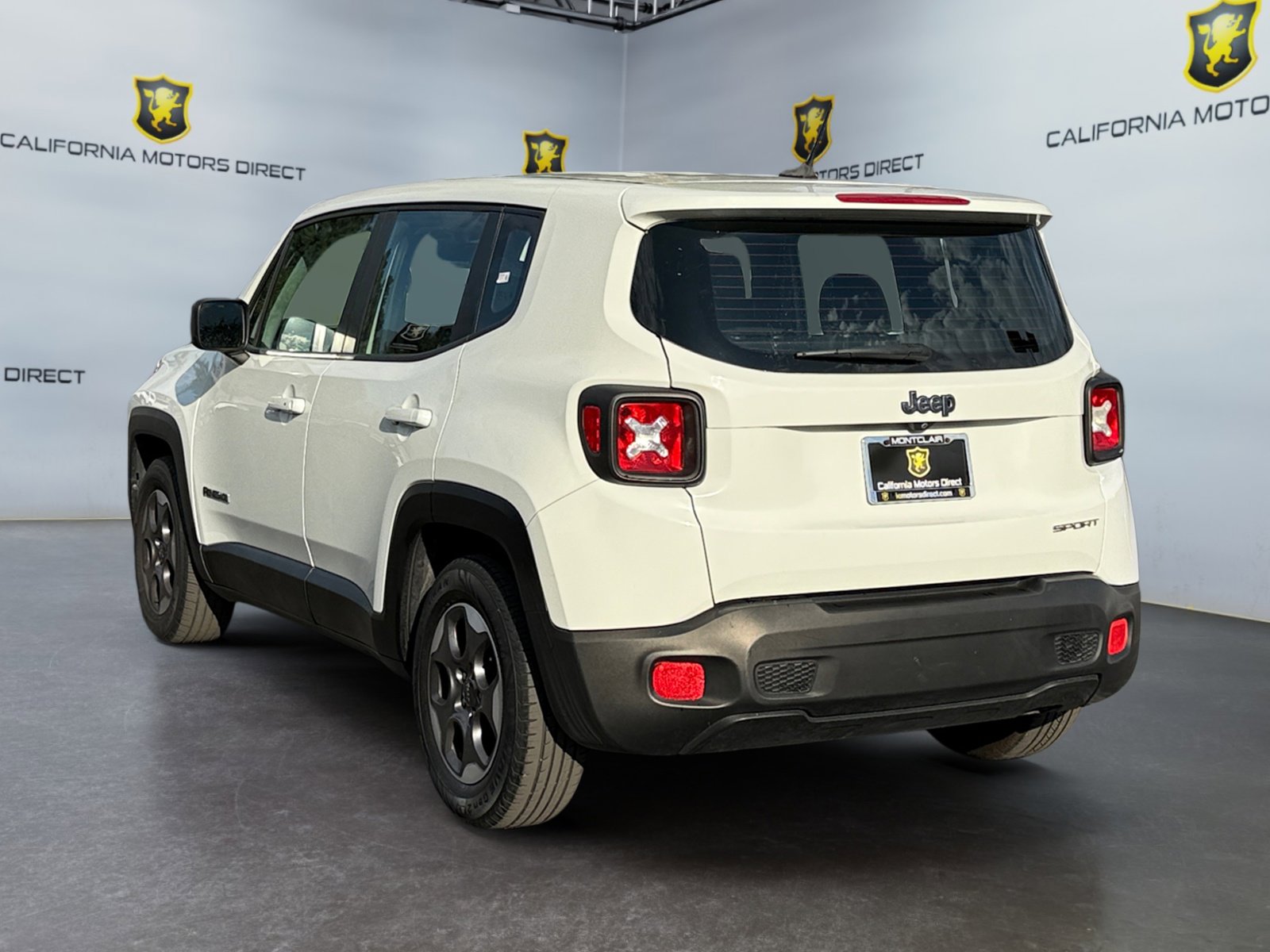 Used 2016 Jeep Renegade Sport w/ Power & Air Group image 3