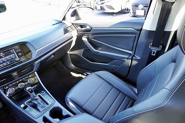 Used 2024 Volkswagen Jetta SE image 20