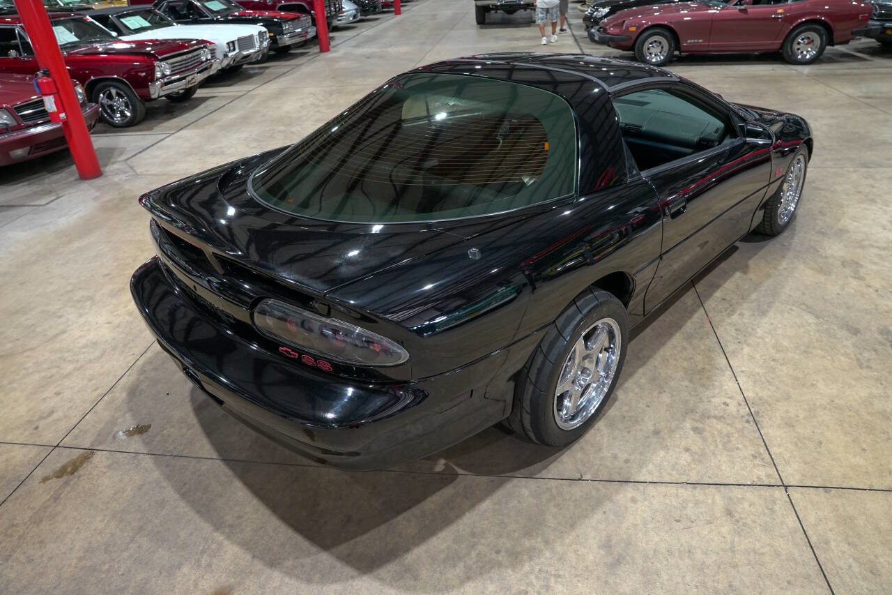 Used 1994 Chevrolet Camaro Z28 RWD image 17