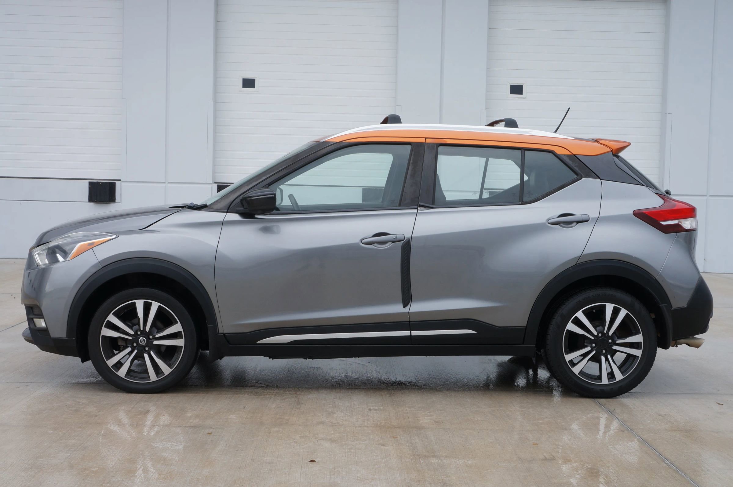Used 2019 Nissan Kicks SR w/ SR Premium Package image 8