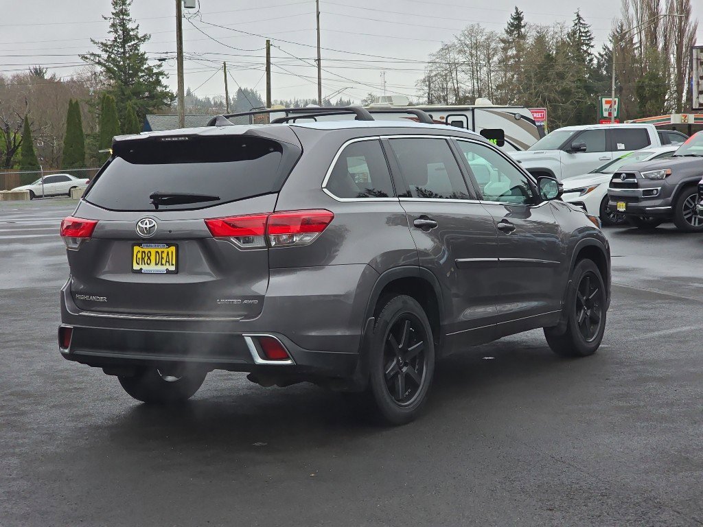 Used 2018 Toyota Highlander Limited Platinum image 5