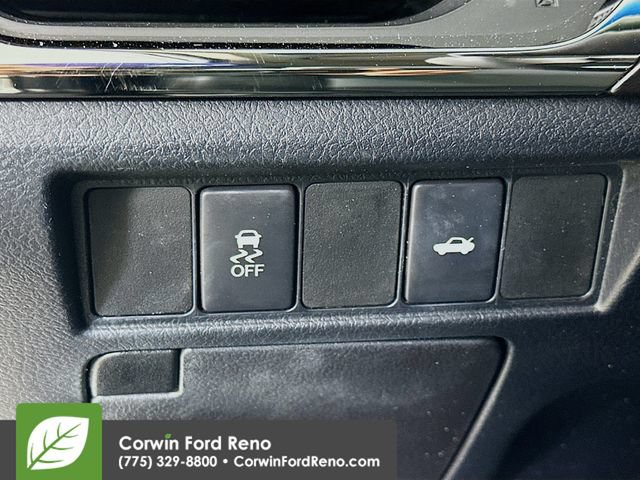 Used 2016 Toyota Avalon XLE FWD image 10