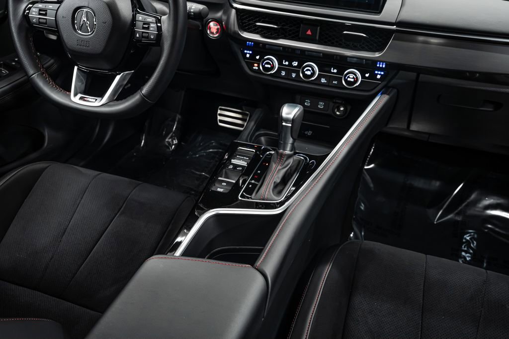 Certified 2025 Acura ADX A-Spec image 18