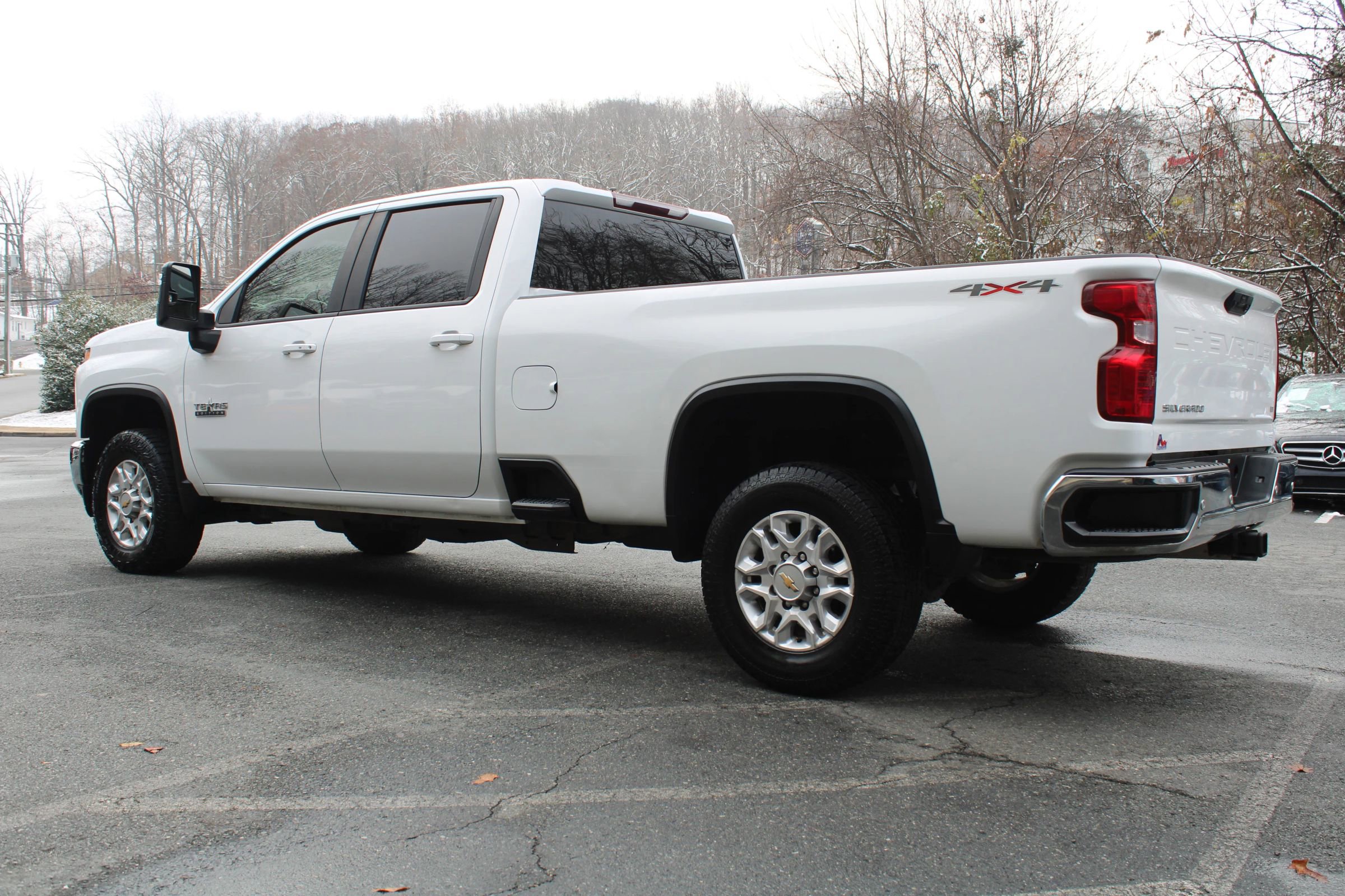 Used 2021 Chevrolet Silverado 3500 LT w/ Texas Edition image 4