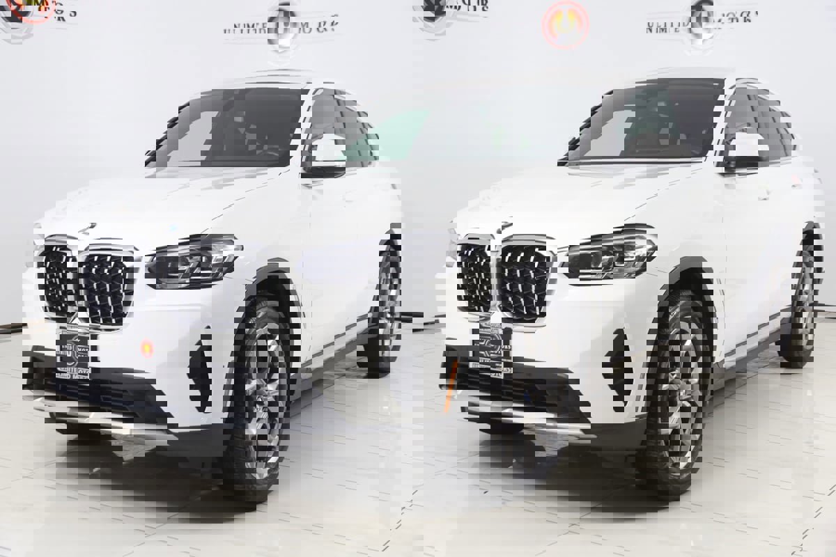 Used 2022 BMW X4 xDrive30i w/ Convenience Package image 5