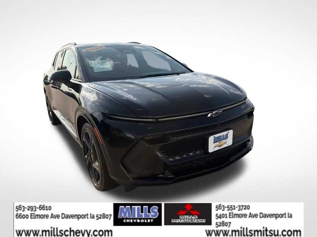 Used 2024 Chevrolet Equinox EV RS FWD image 3