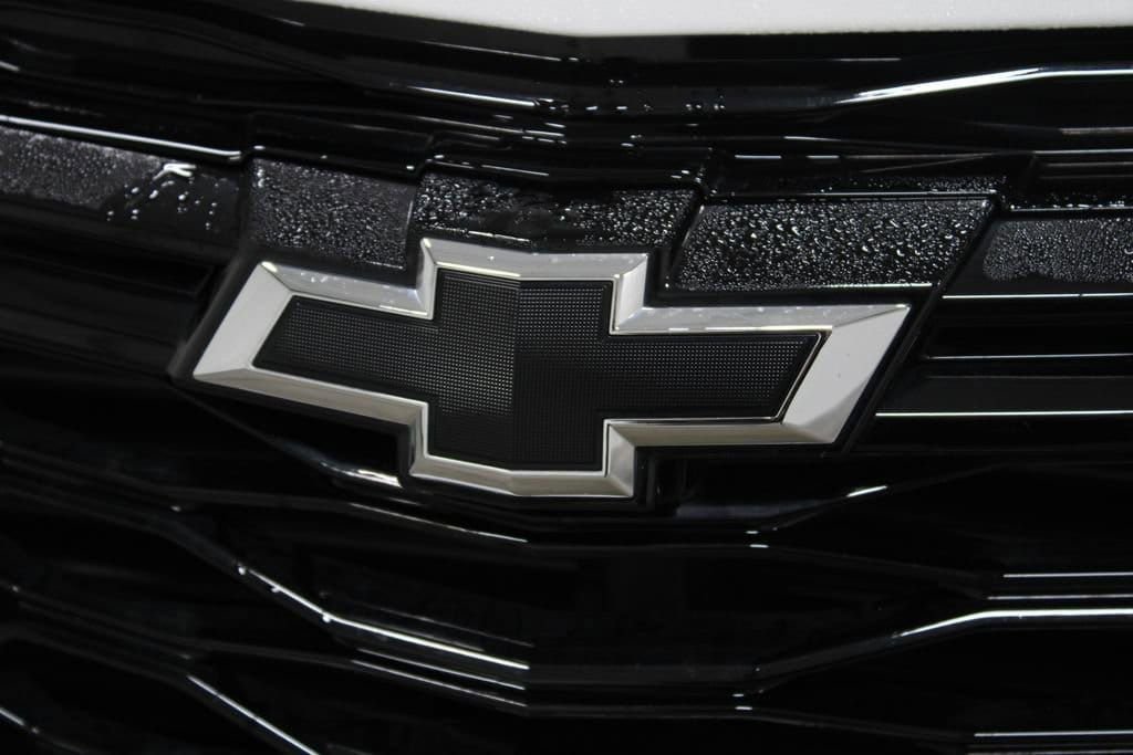 Used 2024 Chevrolet Equinox RS w/ RS Leather Package image 19