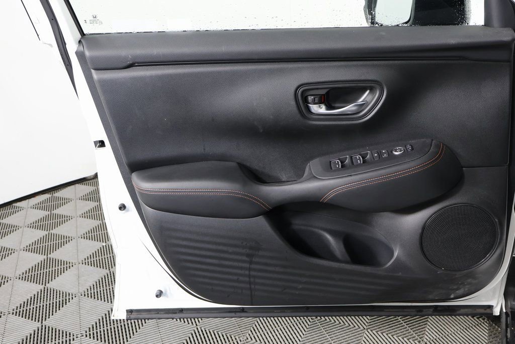 Used 2024 Honda HR-V Sport image 12