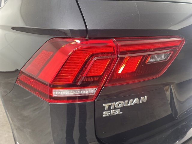 Used 2020 Volkswagen Tiguan SEL image 27