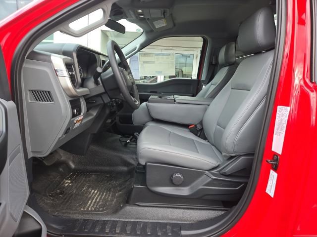 New 2025 Ford F550 4x4 Regular Cab Super Duty image 11