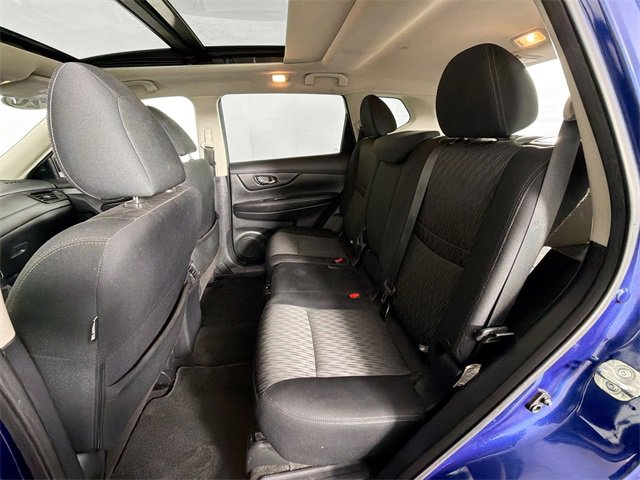 Used 2020 Nissan Rogue SV image 22