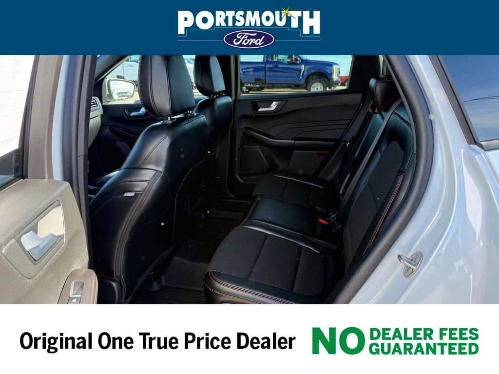 Used 2025 Ford Escape ST-Line Elite image 5