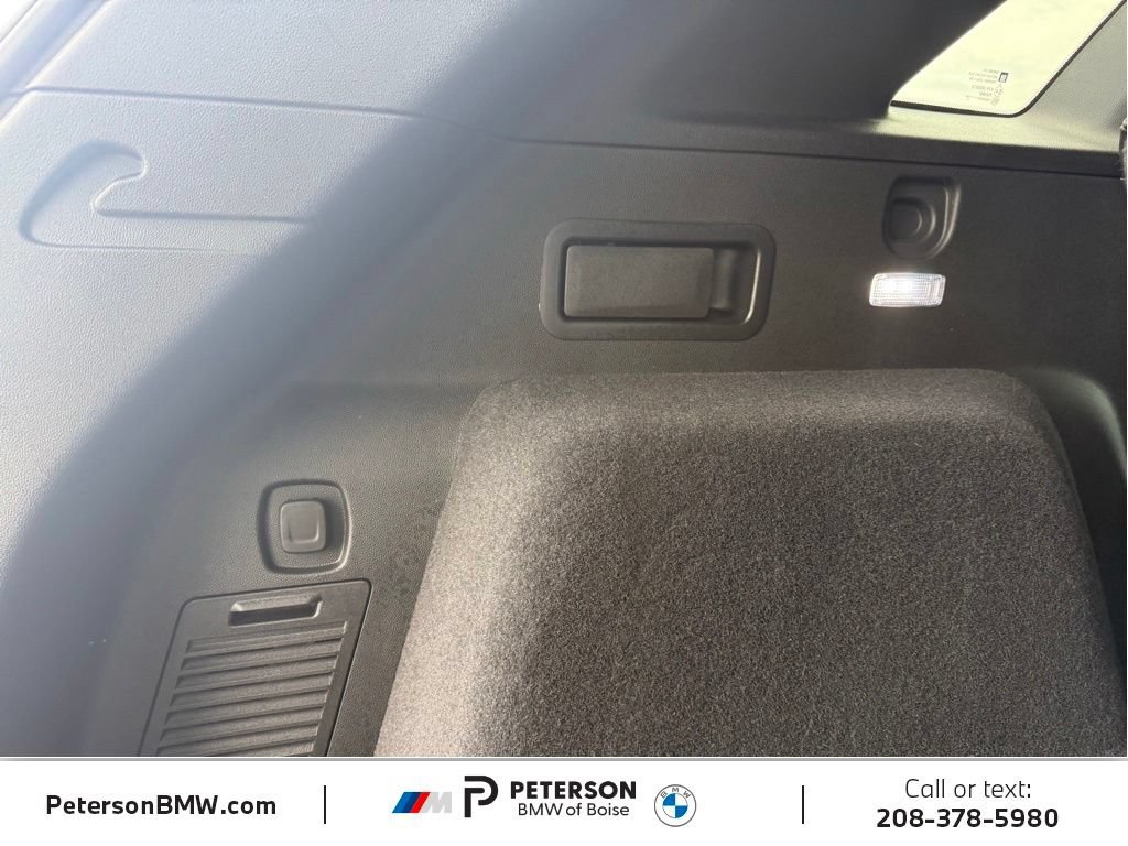 Used 2025 Cadillac XT5 Luxury AWD/4WD image 11