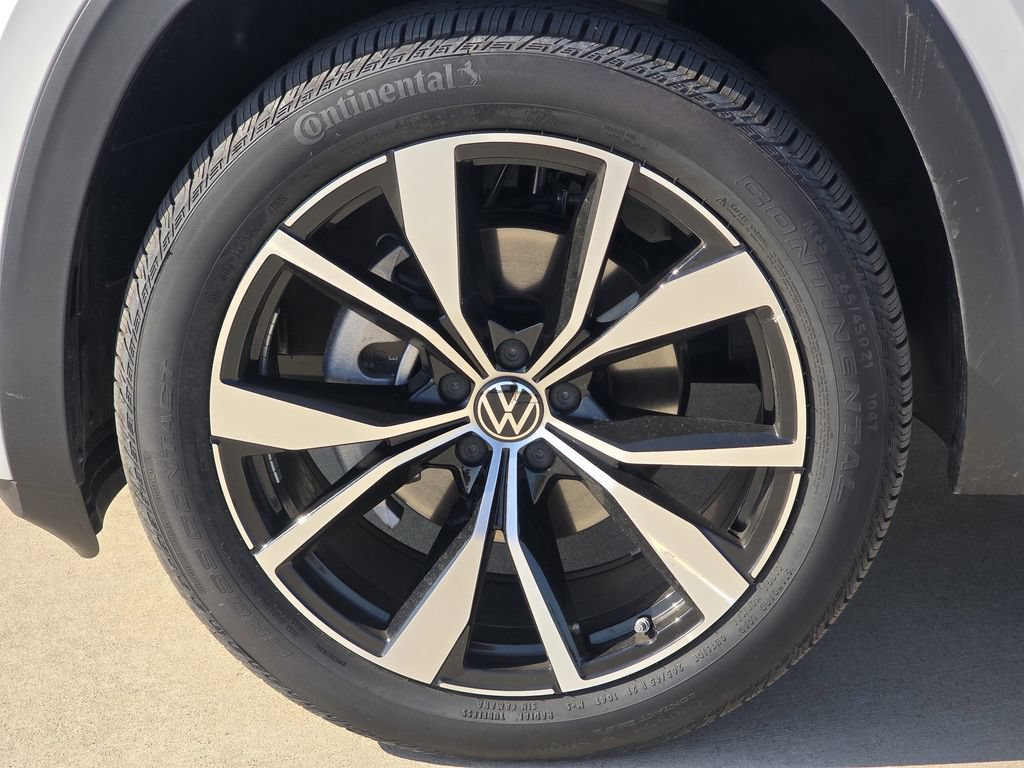 New 2026 Volkswagen Atlas SEL Premium R-Line AWD/4WD image 12