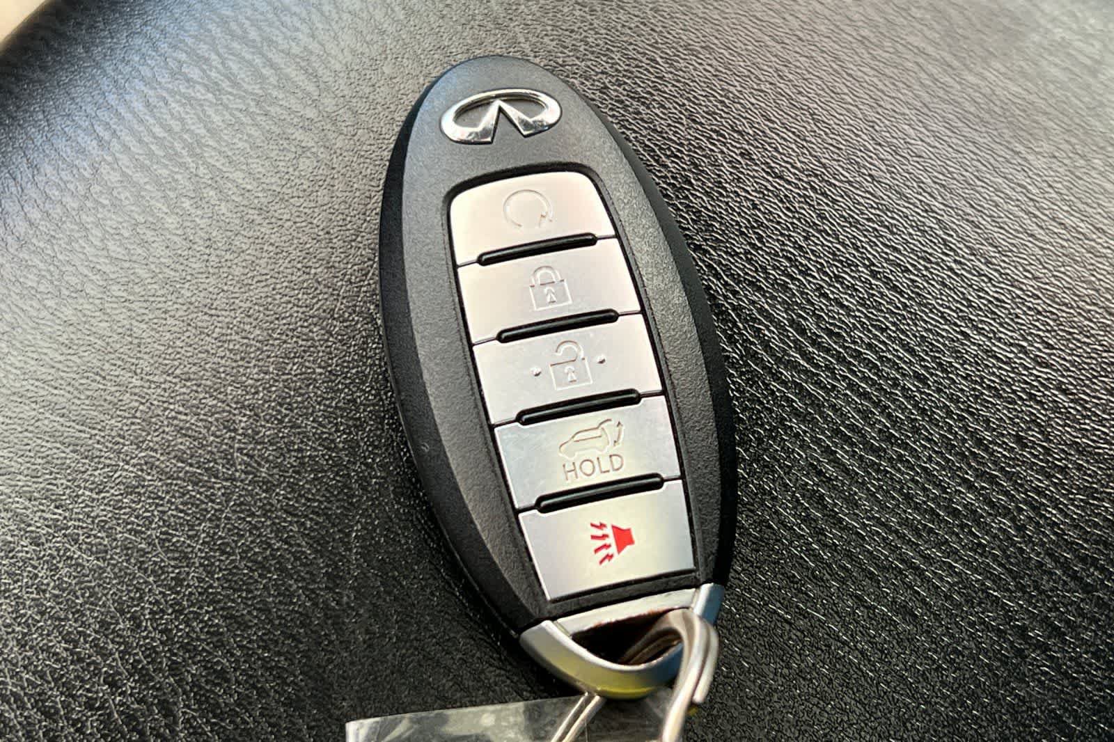 Used 2018 Nissan Armada SL w/ Moonroof Package AWD/4WD image 26