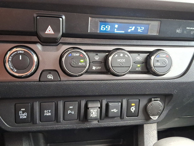 Used 2023 Toyota Tacoma TRD Off-Road w/ Advanced Technology Package image 14