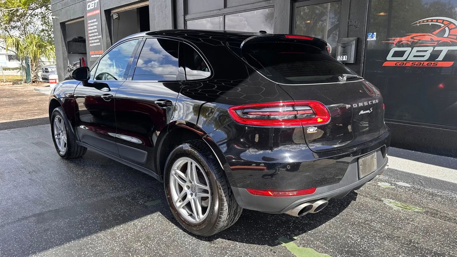 Used 2016 Porsche Macan S AWD/4WD image 4