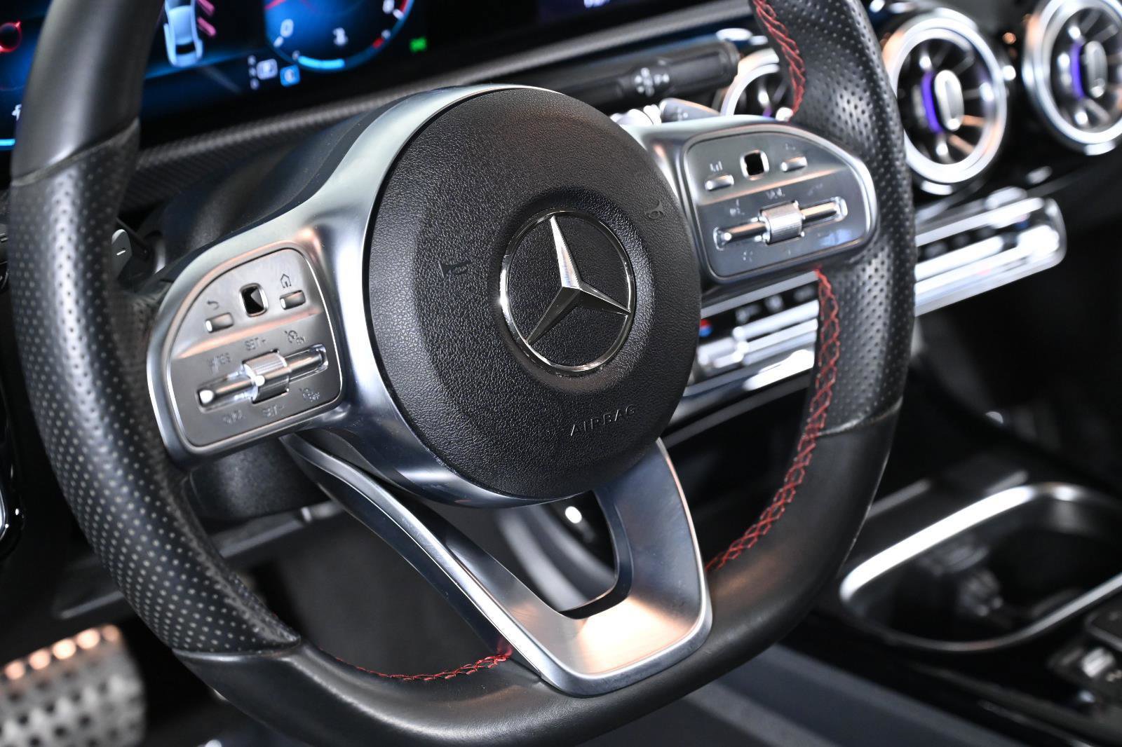 Used 2022 Mercedes-Benz A 220 4MATIC image 11