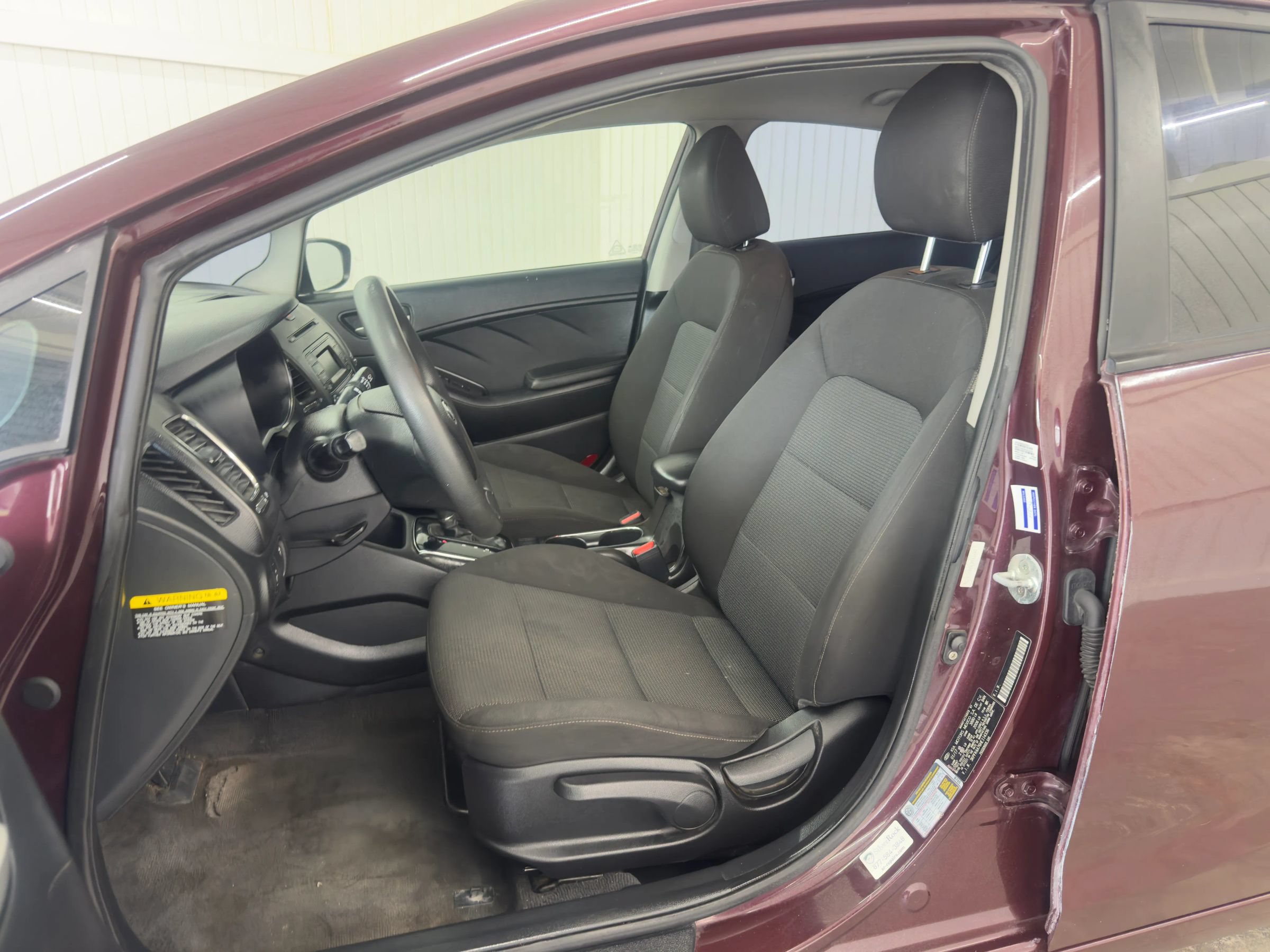 Used 2017 Kia Forte LX FWD image 9
