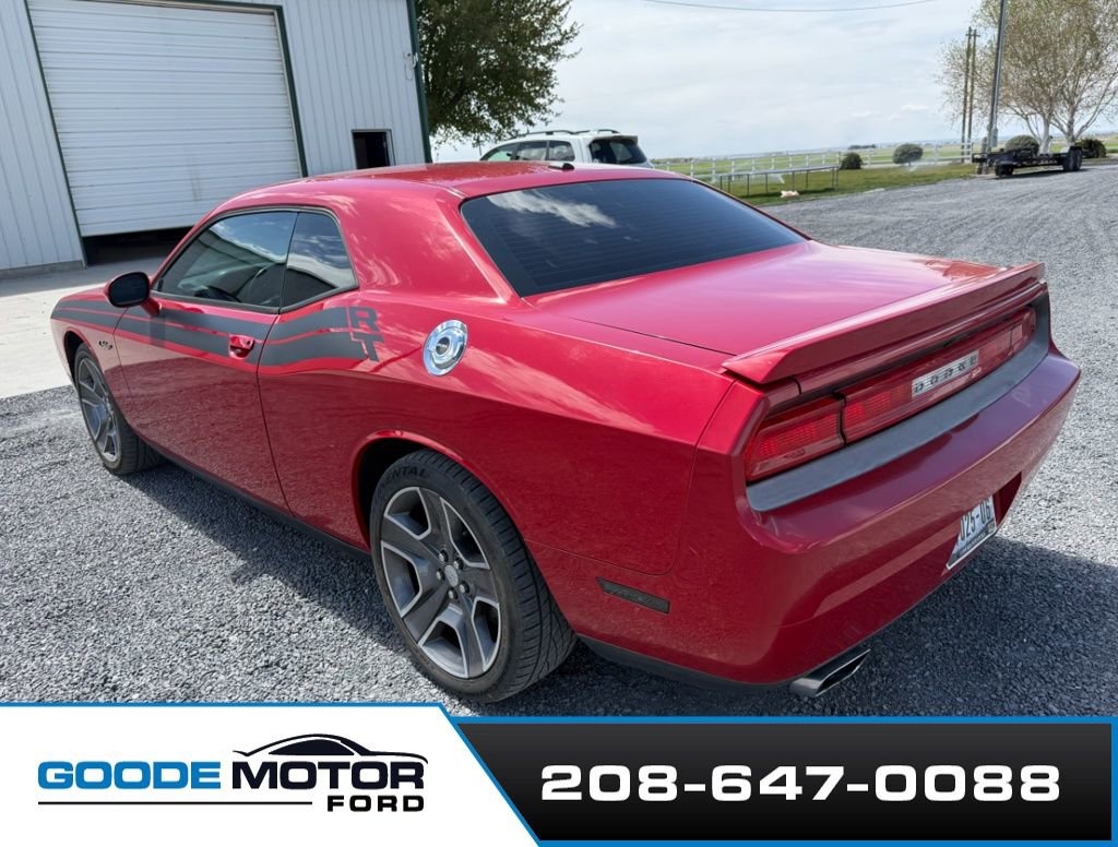 Used 2012 Dodge Challenger R/T RWD image 3