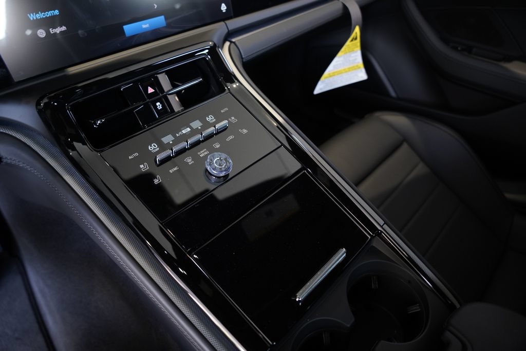 New 2026 Porsche Panamera RWD image 14