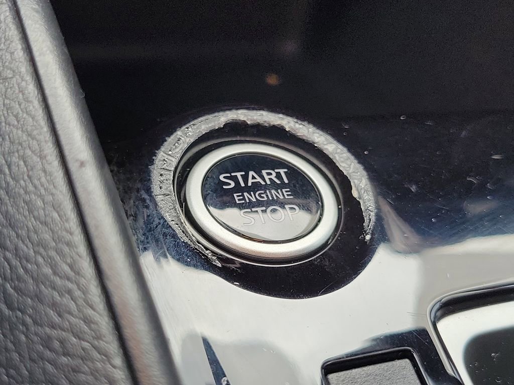 Certified 2021 Nissan Kicks S image 33