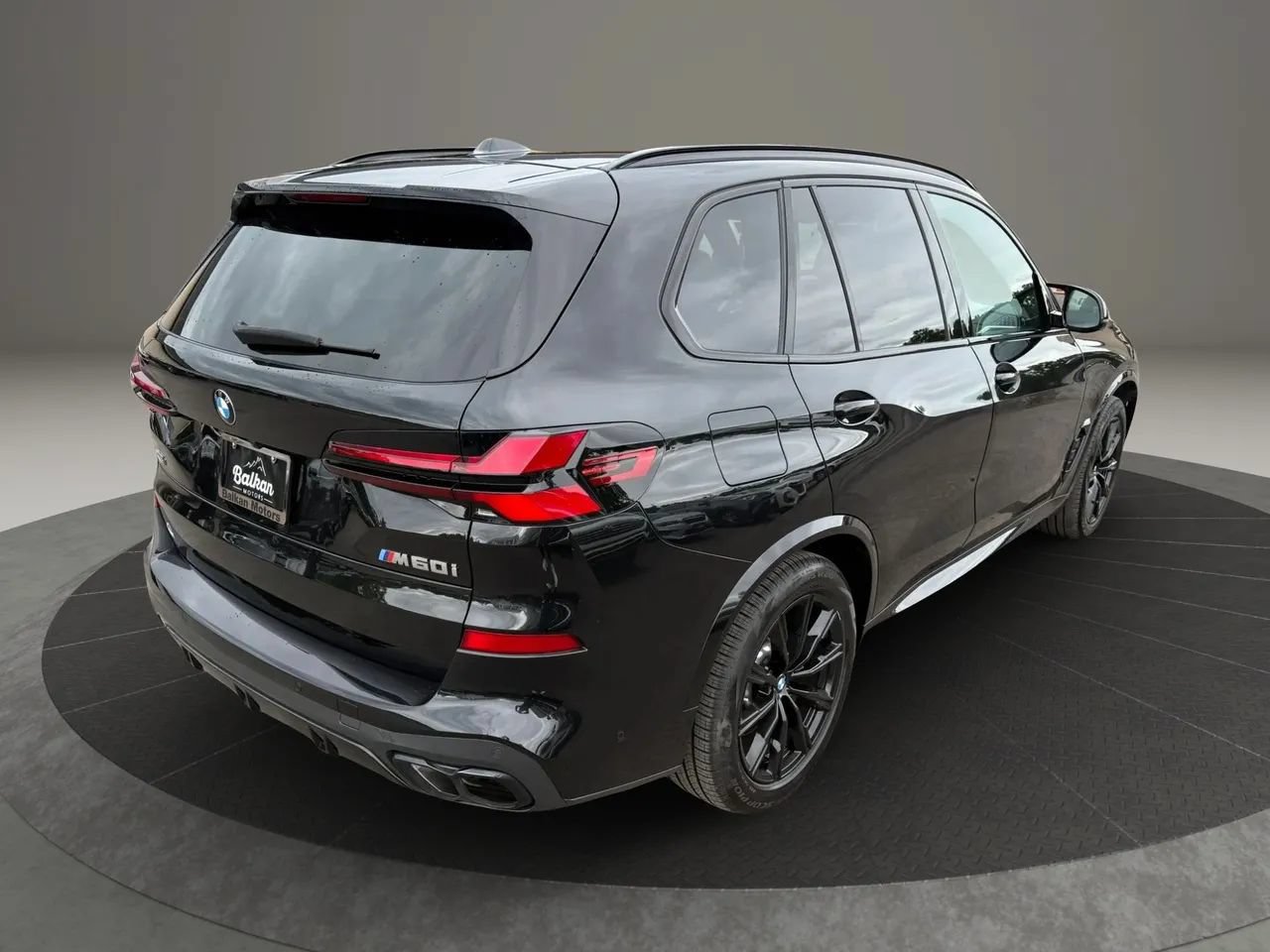 Used 2024 BMW X5 M60i w/ Executive Package AWD/4WD image 5