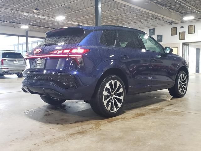 New 2026 Audi Q3 quattro 2.0T AWD/4WD image 3