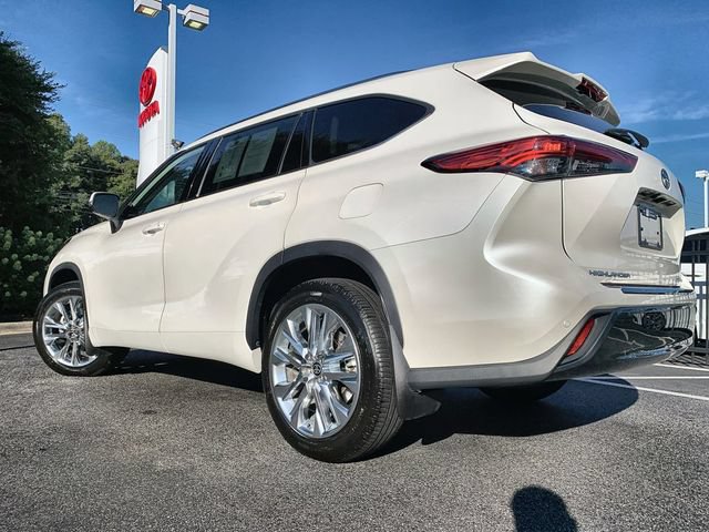 Used 2020 Toyota Highlander Limited AWD/4WD image 6