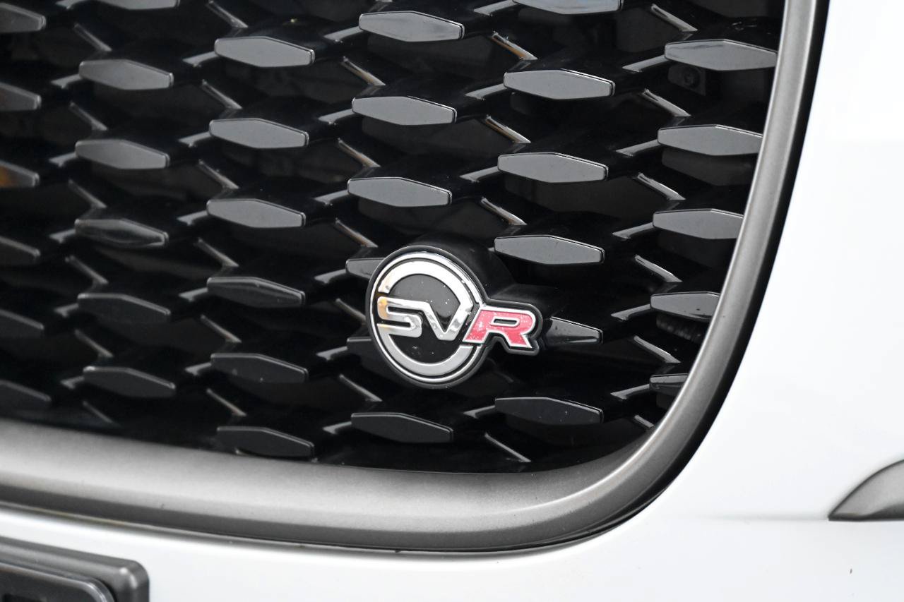 Used 2021 Jaguar F-PACE SVR AWD/4WD image 10