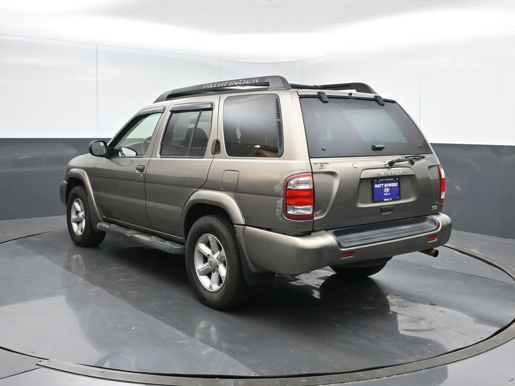 Used 2004 Nissan Pathfinder SE w/ (POP) SE Popular Pkg image 4