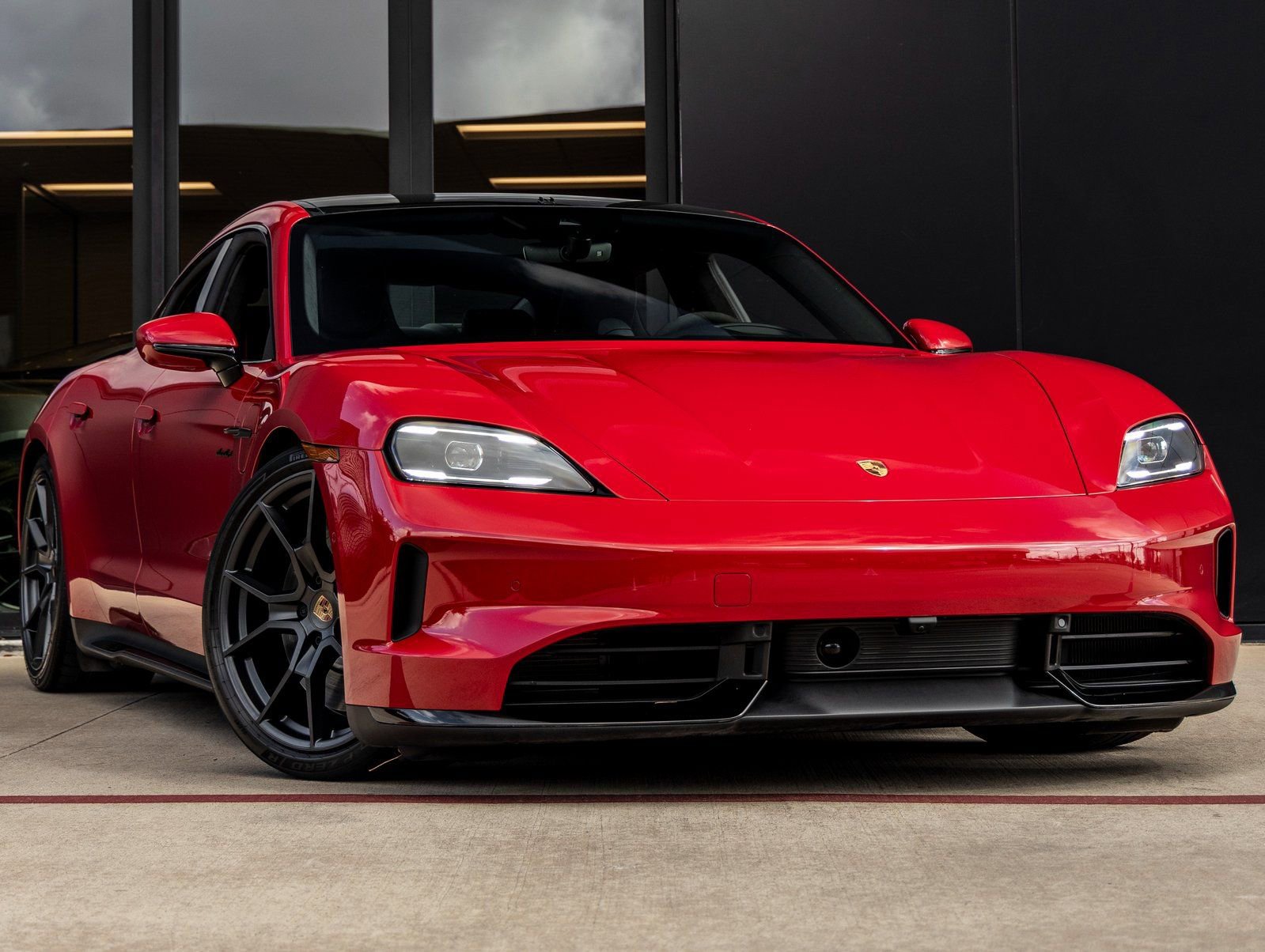 Used 2025 Porsche Taycan GTS image 6