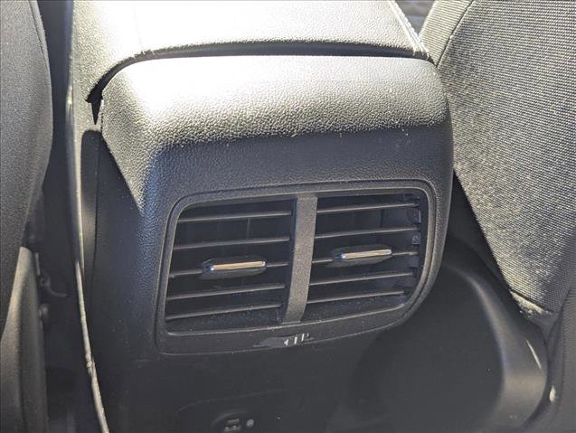 Used 2020 Ford Escape SE image 16