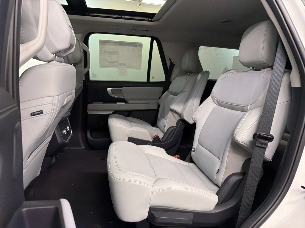 New 2026 Ford Expedition Platinum w/ Driver's Package AWD/4WD image 35