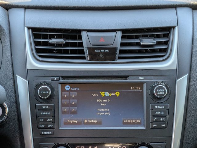 Used 2016 Nissan Altima 3.5 SL w/ 3.5 Technology Package FWD image 18