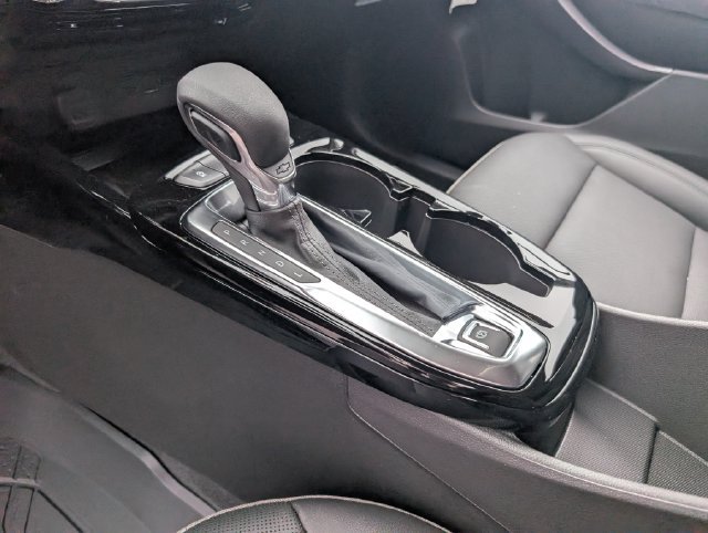 New 2026 Chevrolet Trax ACTIV w/ Sunroof Package FWD image 20