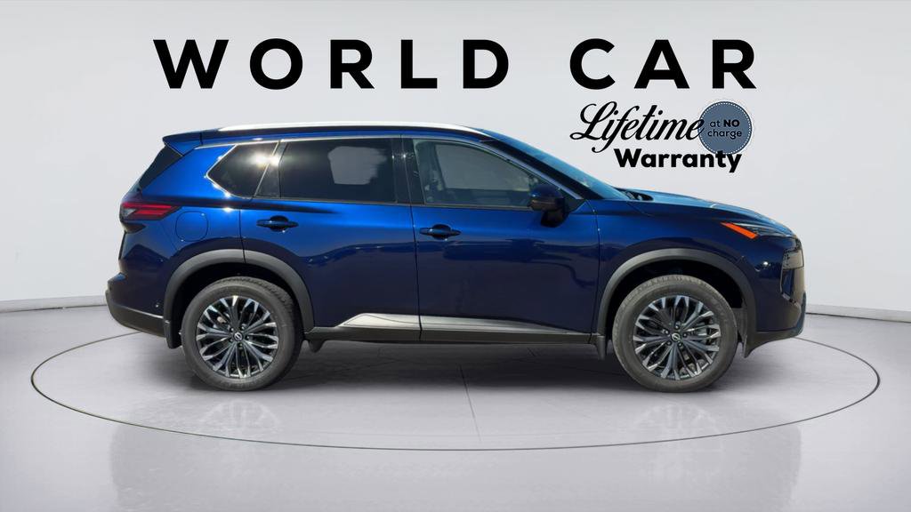 Used 2025 Nissan Rogue SL w/ Tech Package image 16