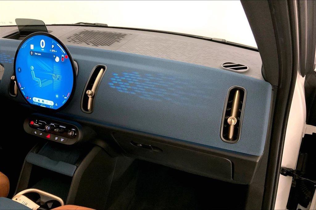 Used 2025 MINI Cooper Countryman S w/ Comfort Package Max image 23