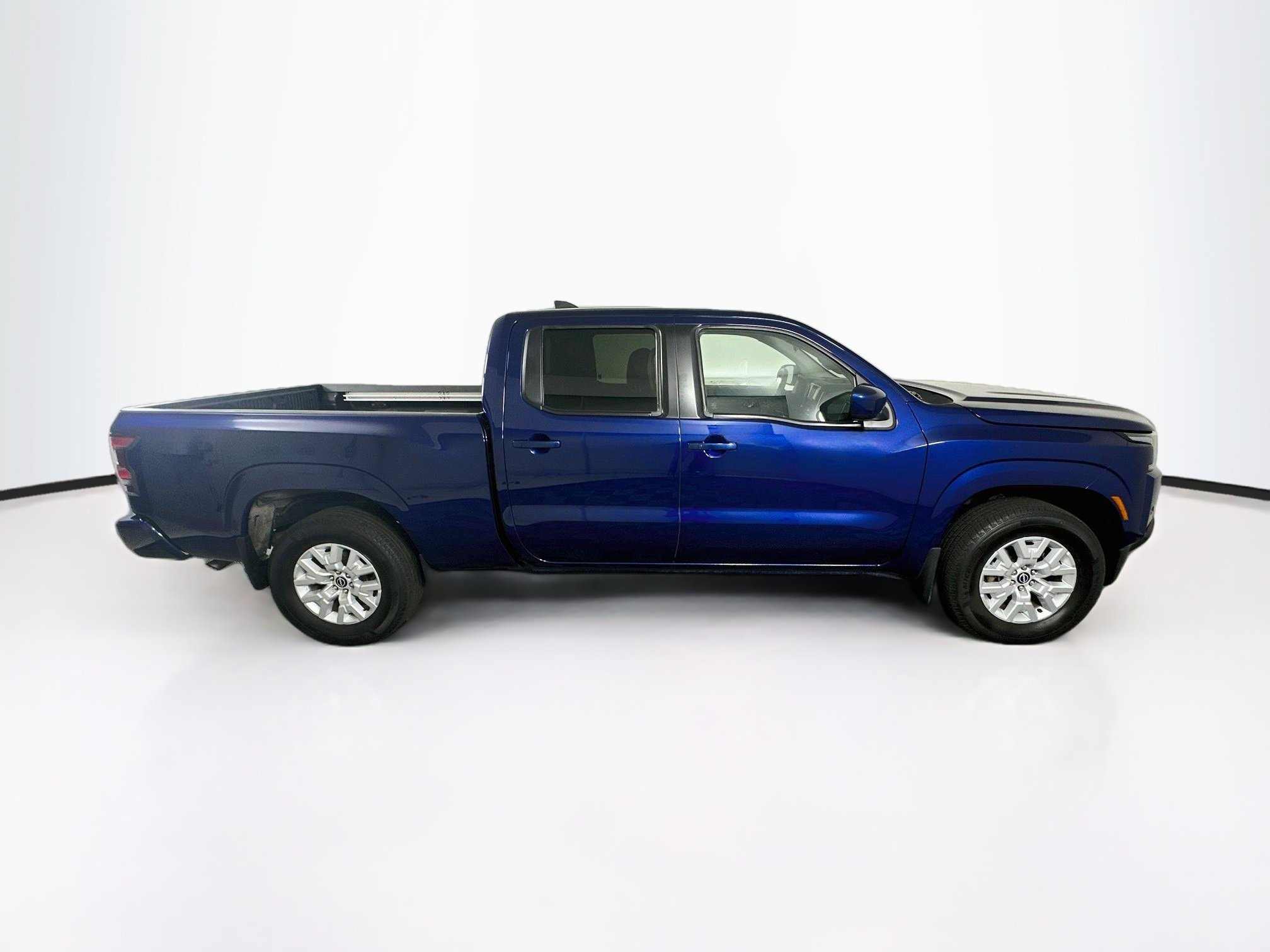 Used 2023 Nissan Frontier SV w/ Technology Package AWD/4WD image 10